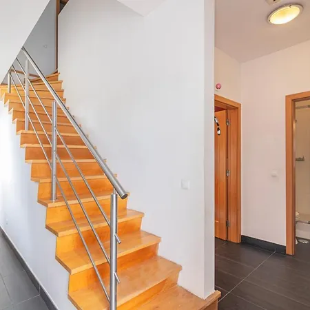 Luxury 3 Bedroom Duplex With Sea Views & Pool